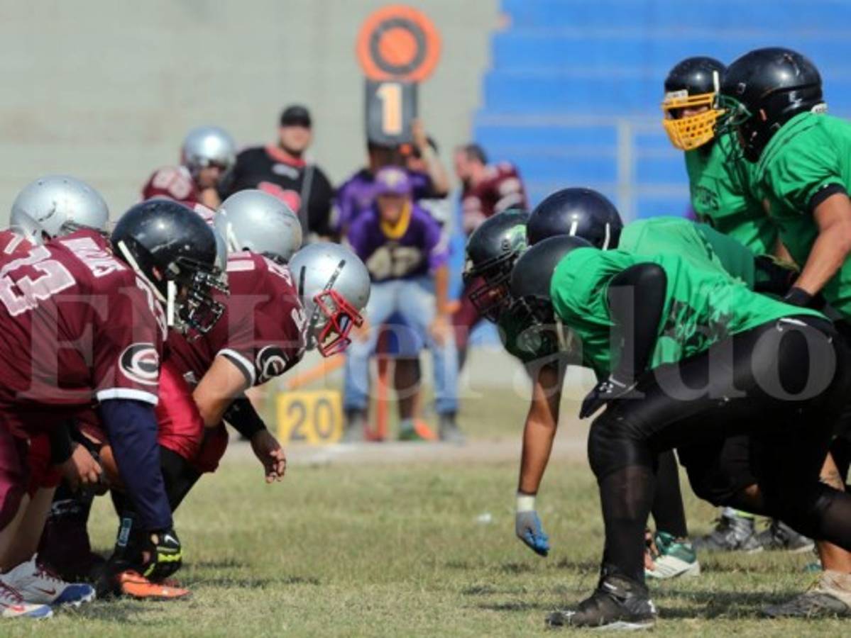 Raptors estrena la corona del heptacampeón huracanes en el fútbol americano