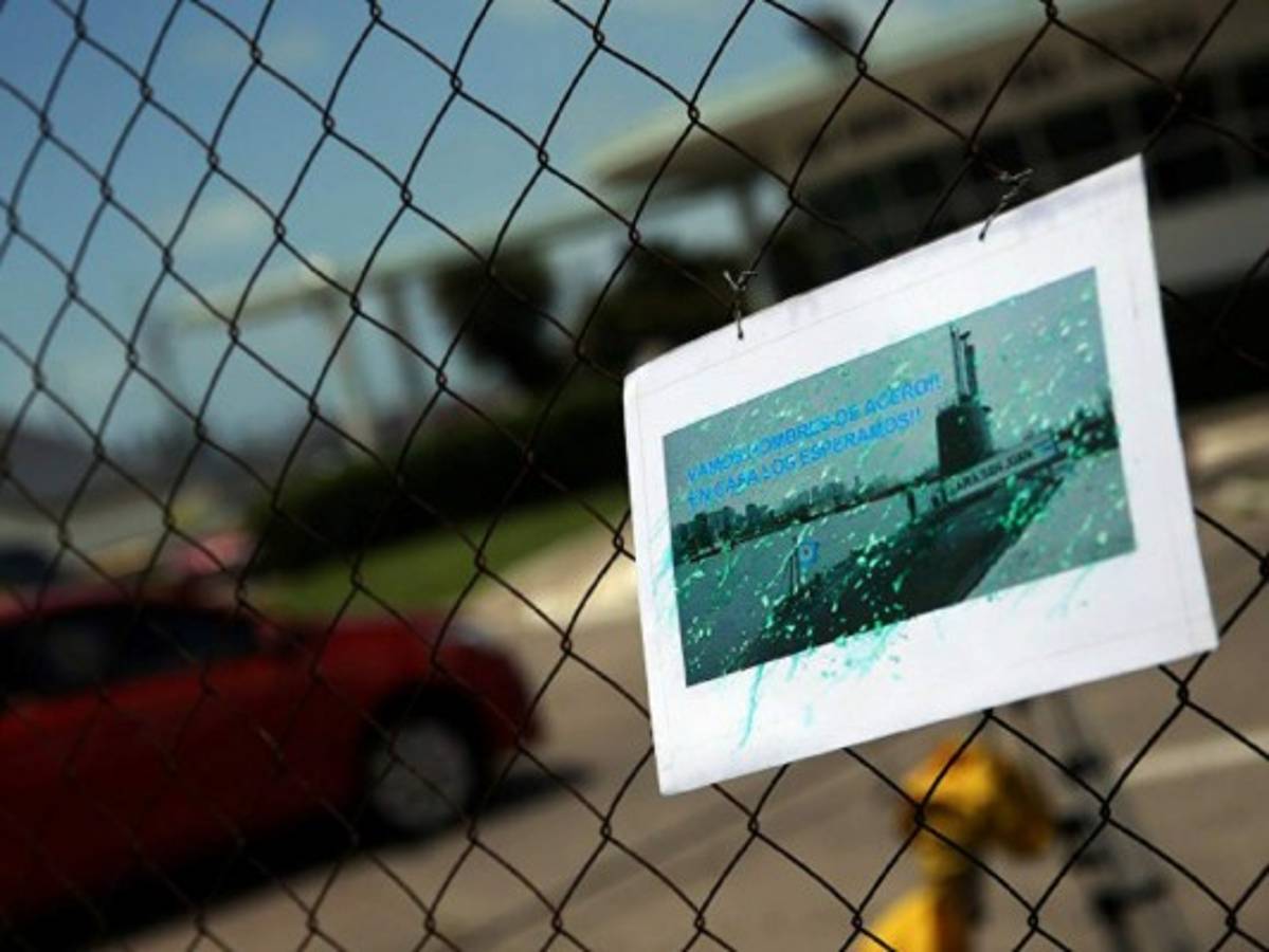 Intensa búsqueda internacional de submarino ARA San Juan argentino perdido hace más de 10 días