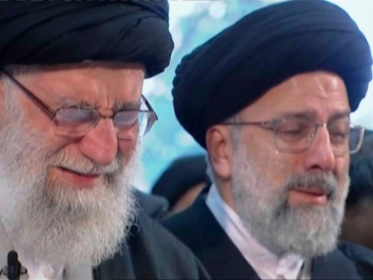 El amargo llanto de Alí Jamenei, líder supremo de Irán, en funeral de Soleimani