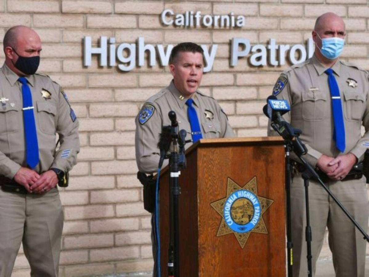 Trágico: Nueve muertos deja choque frontal de dos camionetas en California
