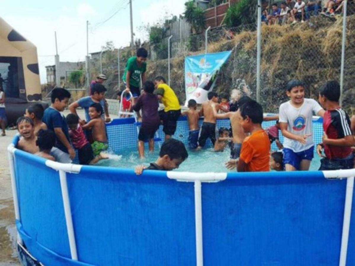 Piscinas, toboganes y el arte del graffiti presentes en colonias capitalinas