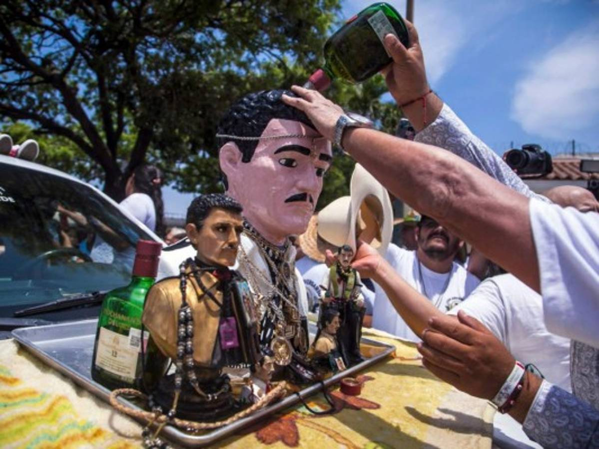 La insólita fiesta de Malverde, el santo de los narcotraficantes en México
