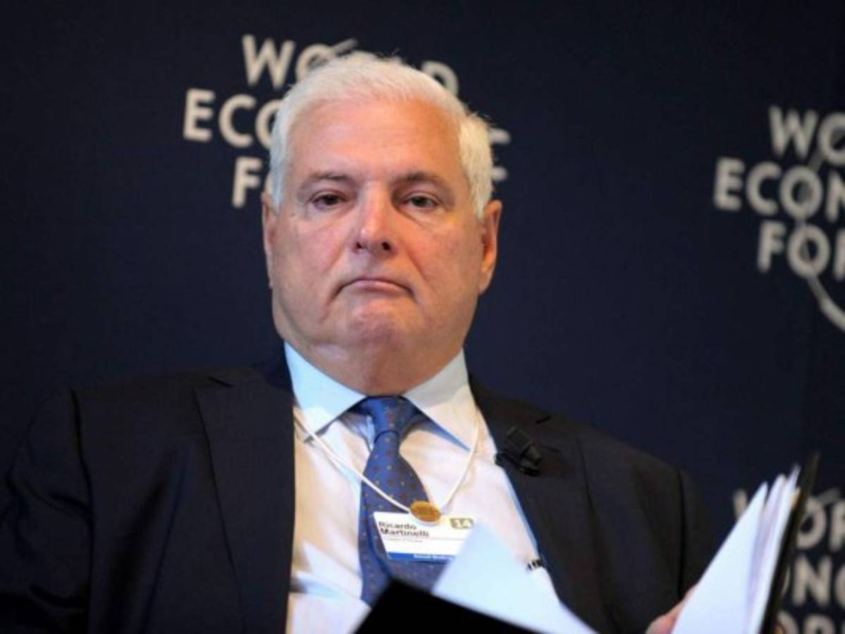 Corte de Apelaciones otorga más tiempo al expresidente Ricardo Martinelli