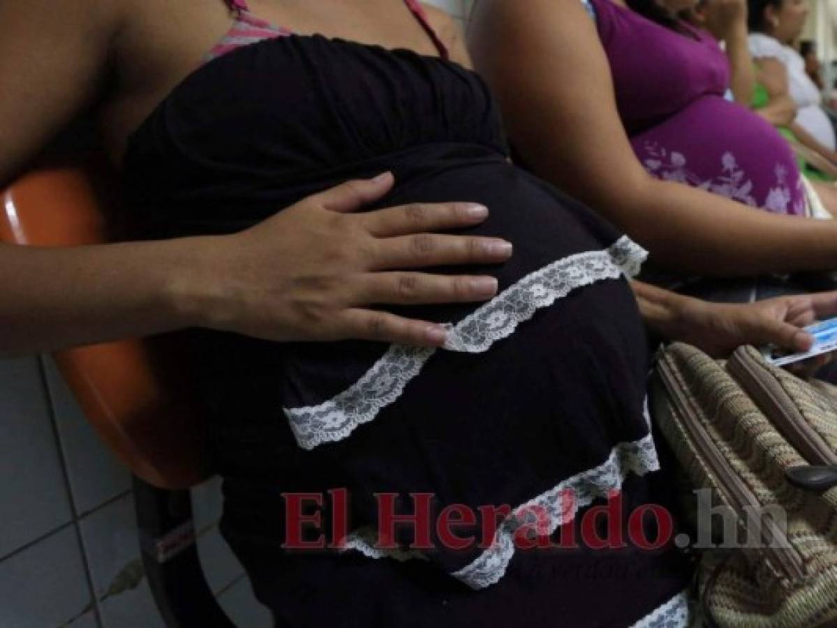 Solo 4,200 embarazadas se han vacunado contra el covid-19 en la capital
