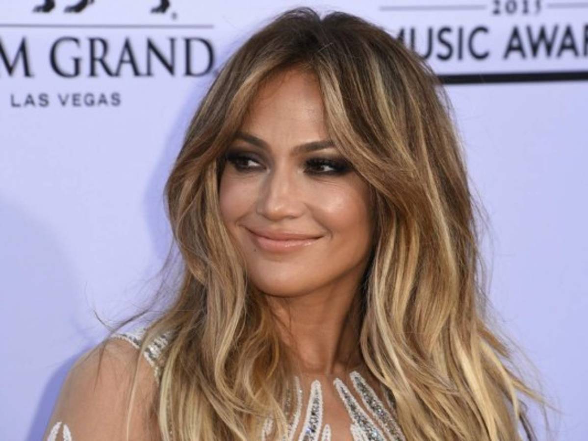El error en publicación que no le perdonan a Jennifer López