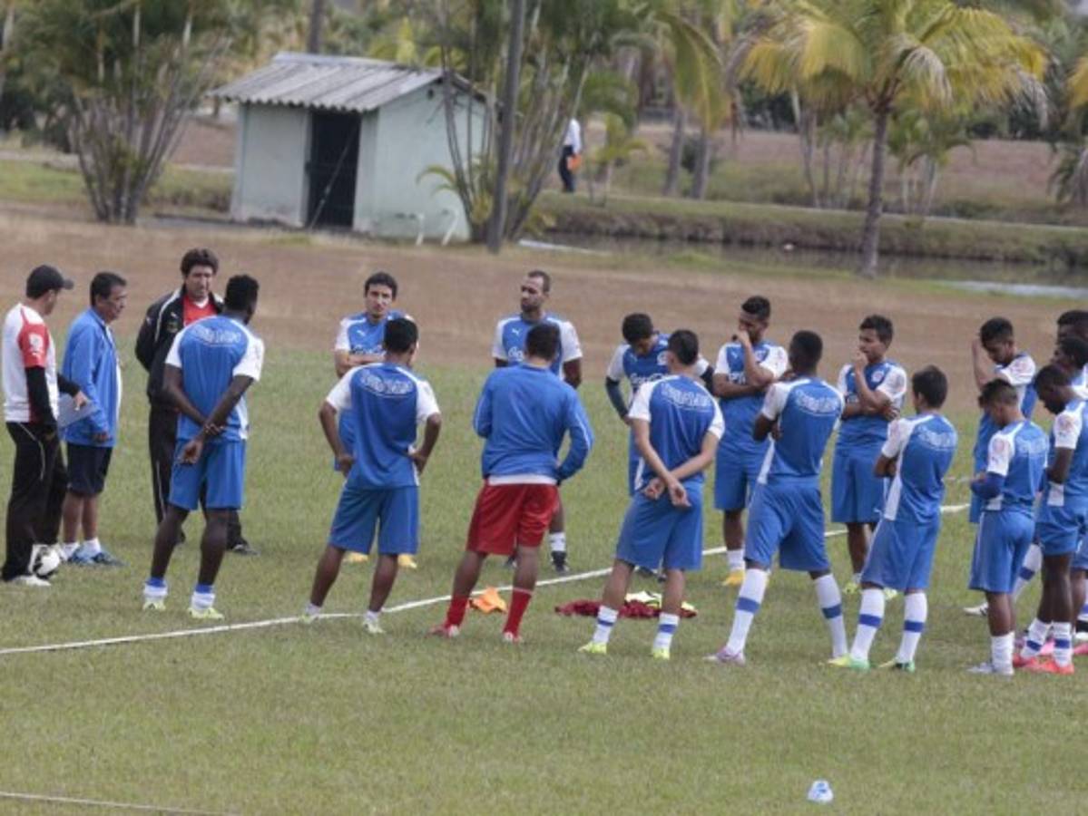 Futbolistas resienten el ISR y Portillo tiró: 'Es impuesto de guerra”