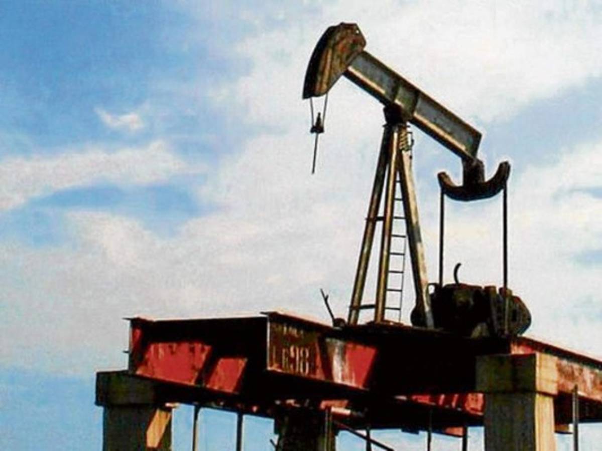 Prevén aumento en los inventarios de crudo en 2018