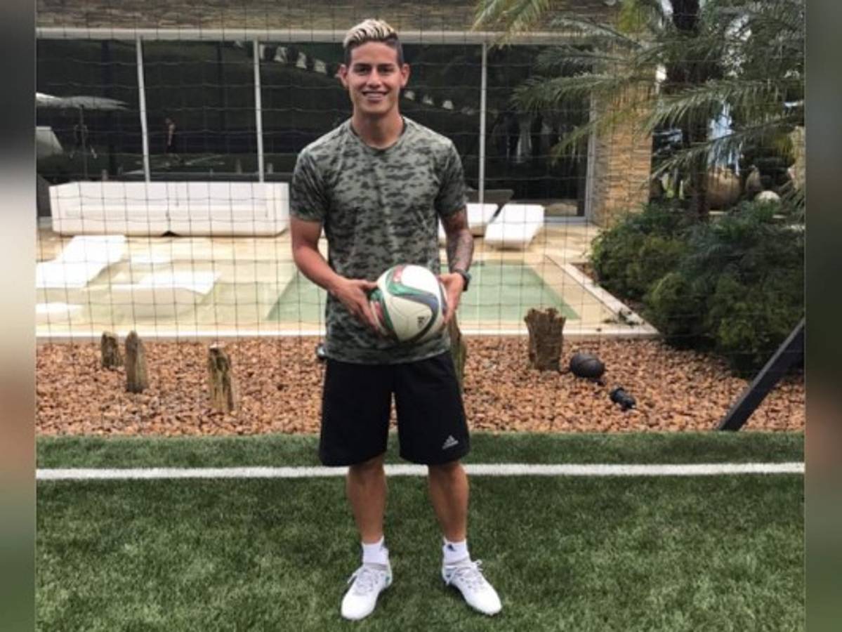 Cristiano Ronaldo se burla del look de James Rodríguez