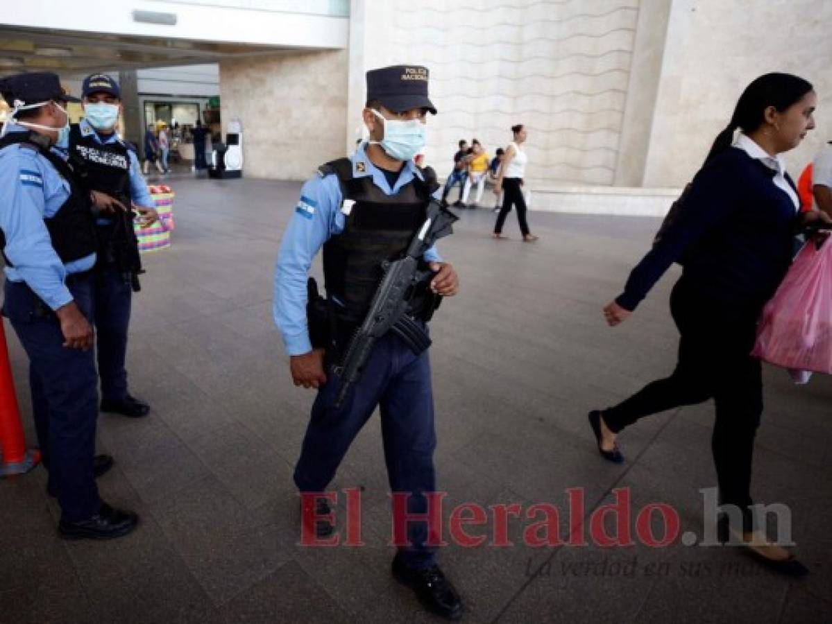 Extreman medidas y hacen recorridos en comercios para evitar el coronavirus&nbsp;&nbsp;