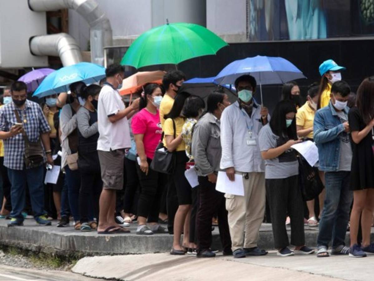 Tailandia: cuarentena a 1,900 personas por dos contagiados