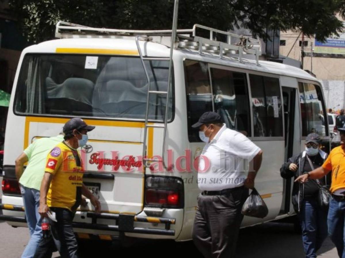 Pocos pasajeros se han movilizado entre miércoles y viernes. Foto David Romero| EL HERALDO