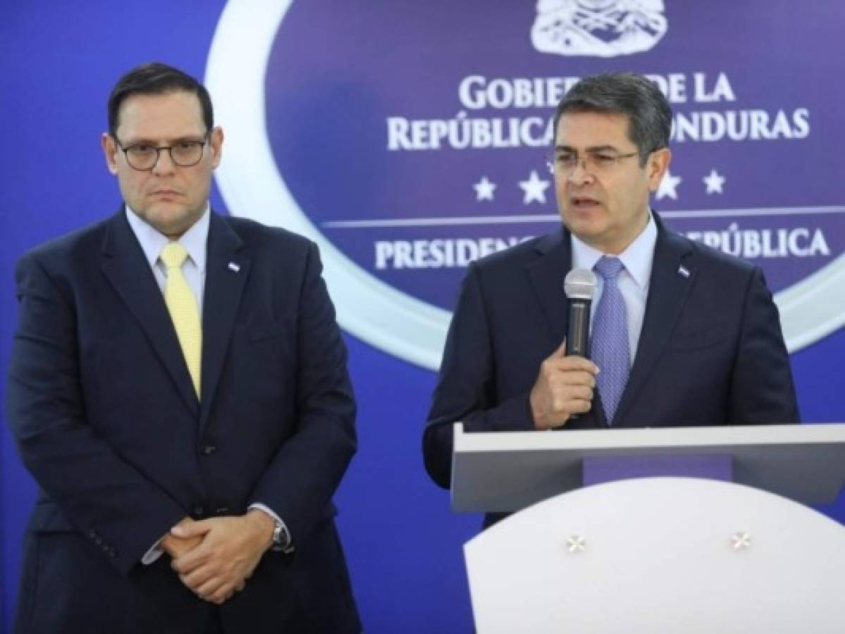 Presidente Juan Orlando Hernández viaja a México a encuentro con AMLO