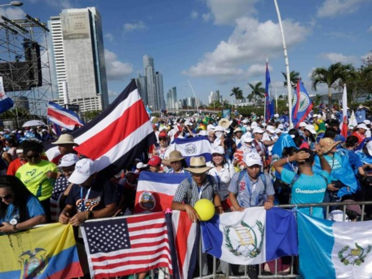 Miles de jóvenes se preparan para recibir al papa en para la Semana Mundial de la Juventud