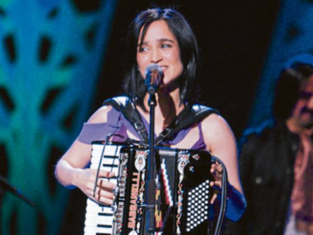 Julieta le dice no al polémico crossover