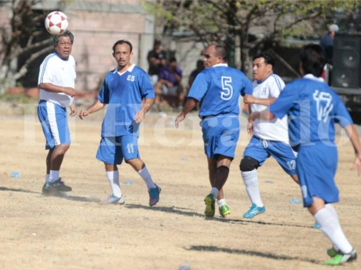 En amistoso exmundialistas de España 82 de Honduras y El Salvador empataron a uno