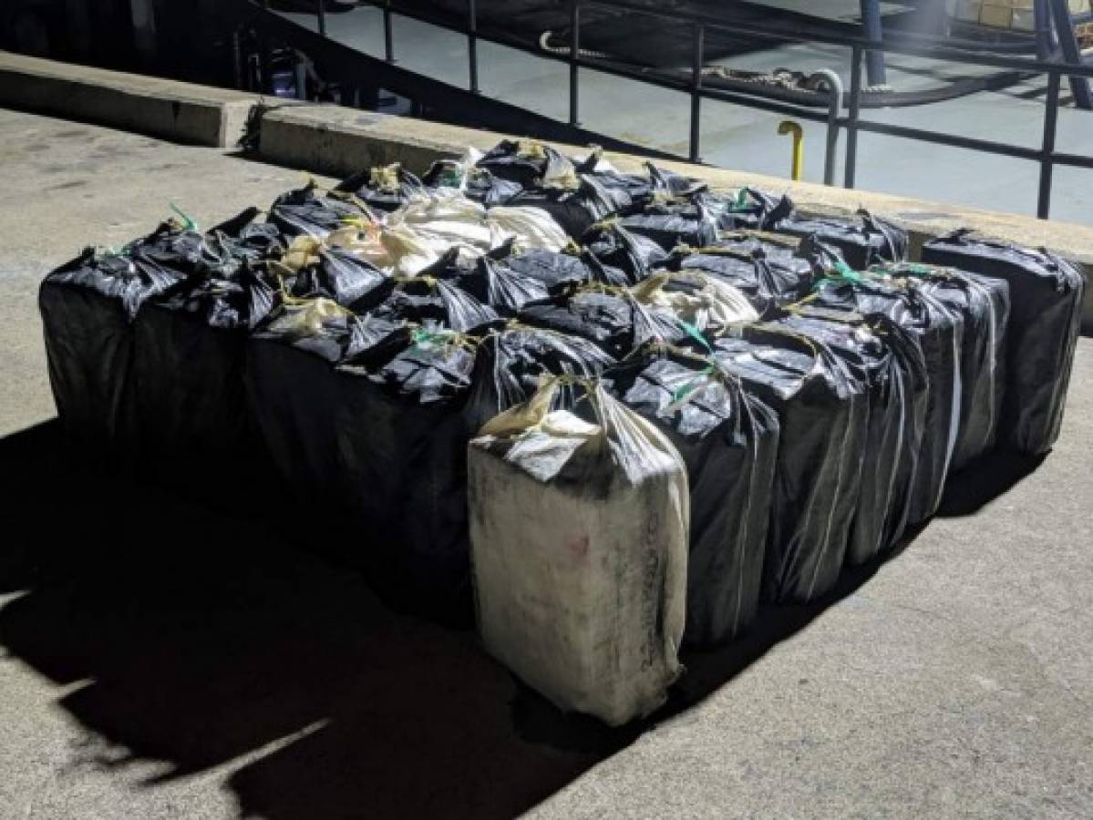 Contabilizan 901 kilos de supuesta cocaína decomisada en Brus Laguna