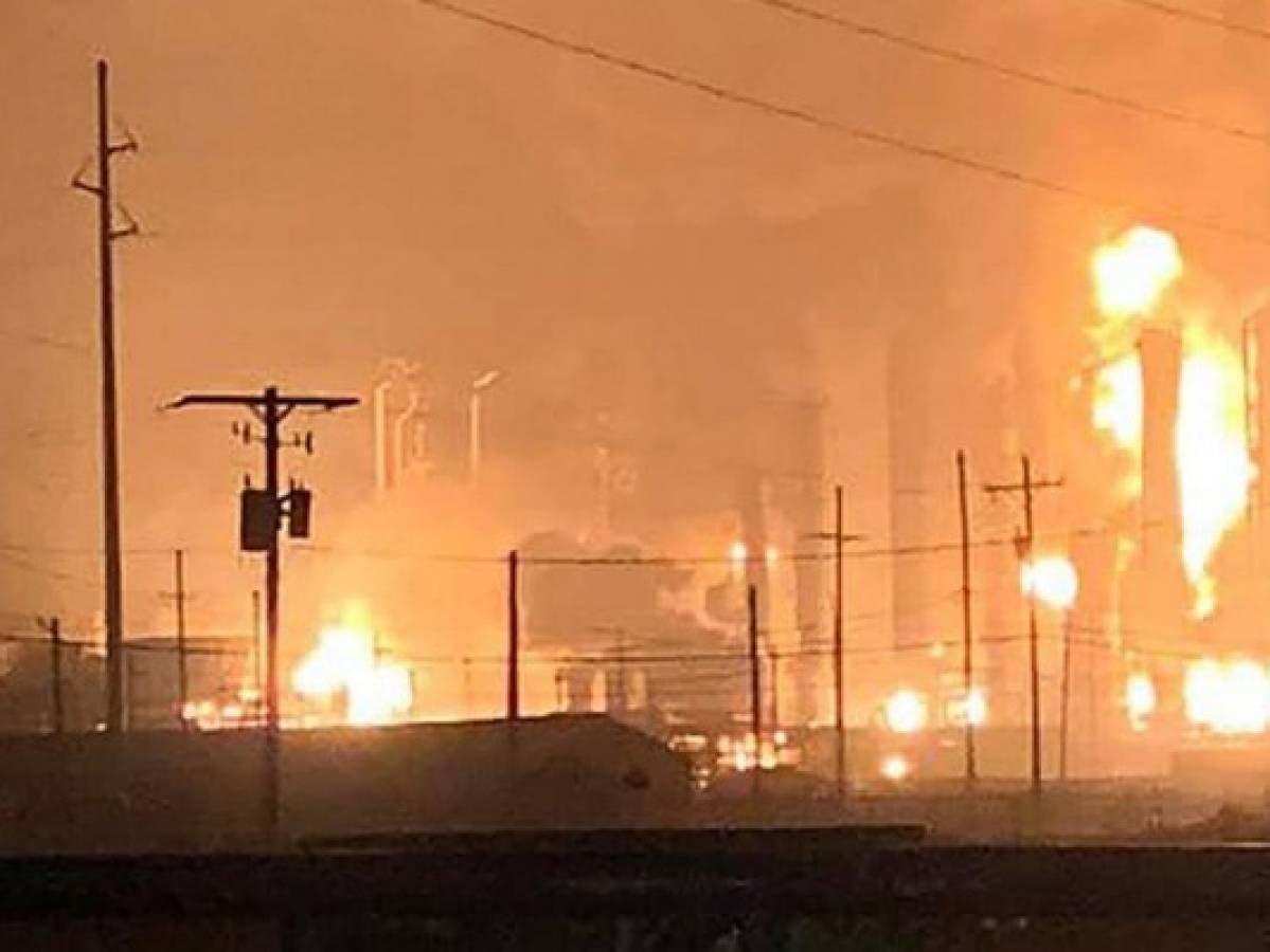 Tres heridos en una explosión en una planta química en Texas 