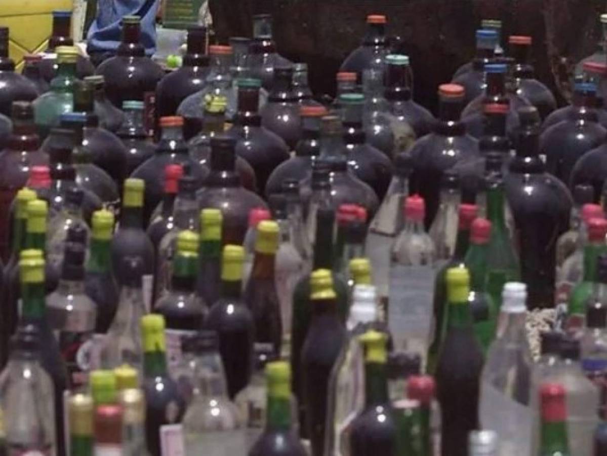 México: Investigan más de 30 muertes ligadas al consumo de alcohol adulterado