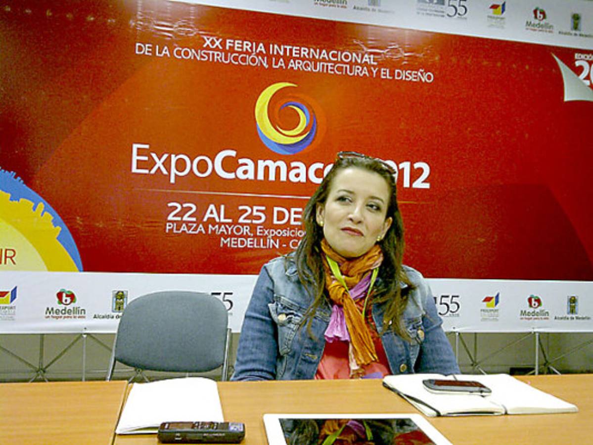 'Hay que pensar en hábitat más que en viviendas'