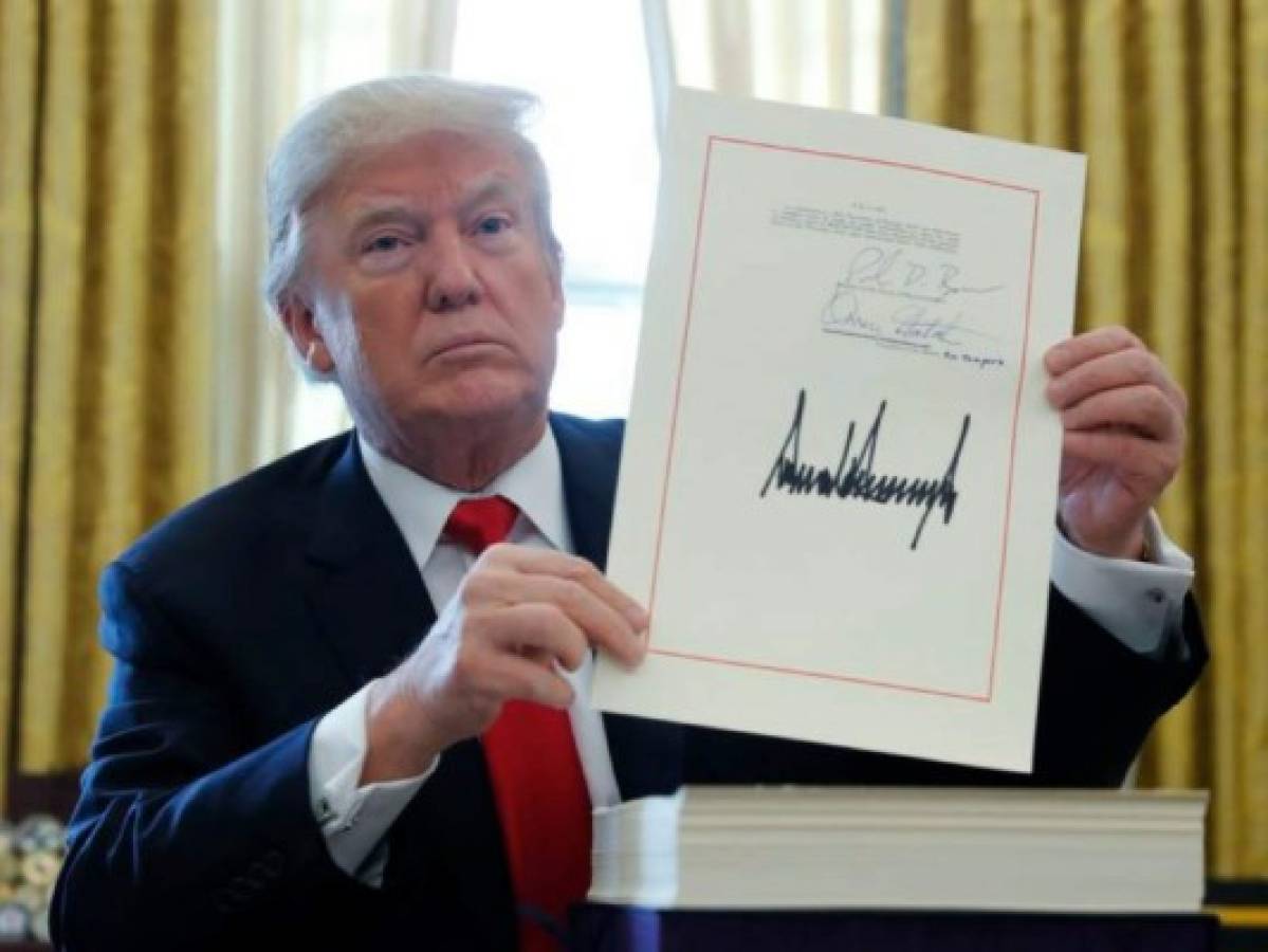 Donald Trump ratifica ley para acceder a correos electrónicos en el extranjero