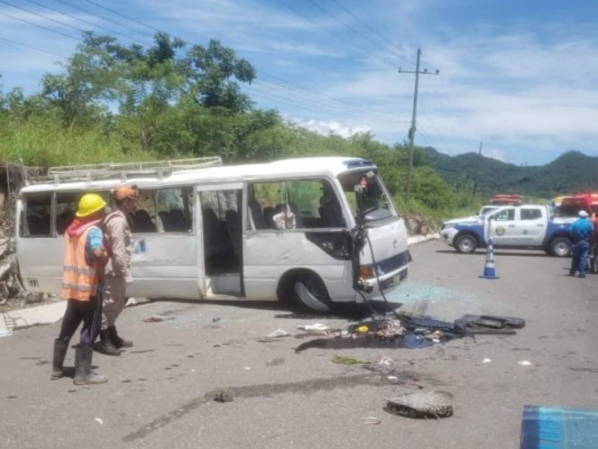 Cuatro heridos deja aparatoso accidente en Santa Cruz de Yojoa