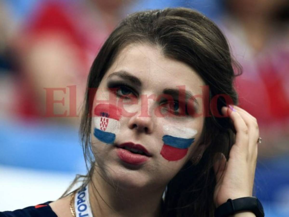 Las bellas mujeres que disfrutan del Mundial ante Croacia vs Dinamarca