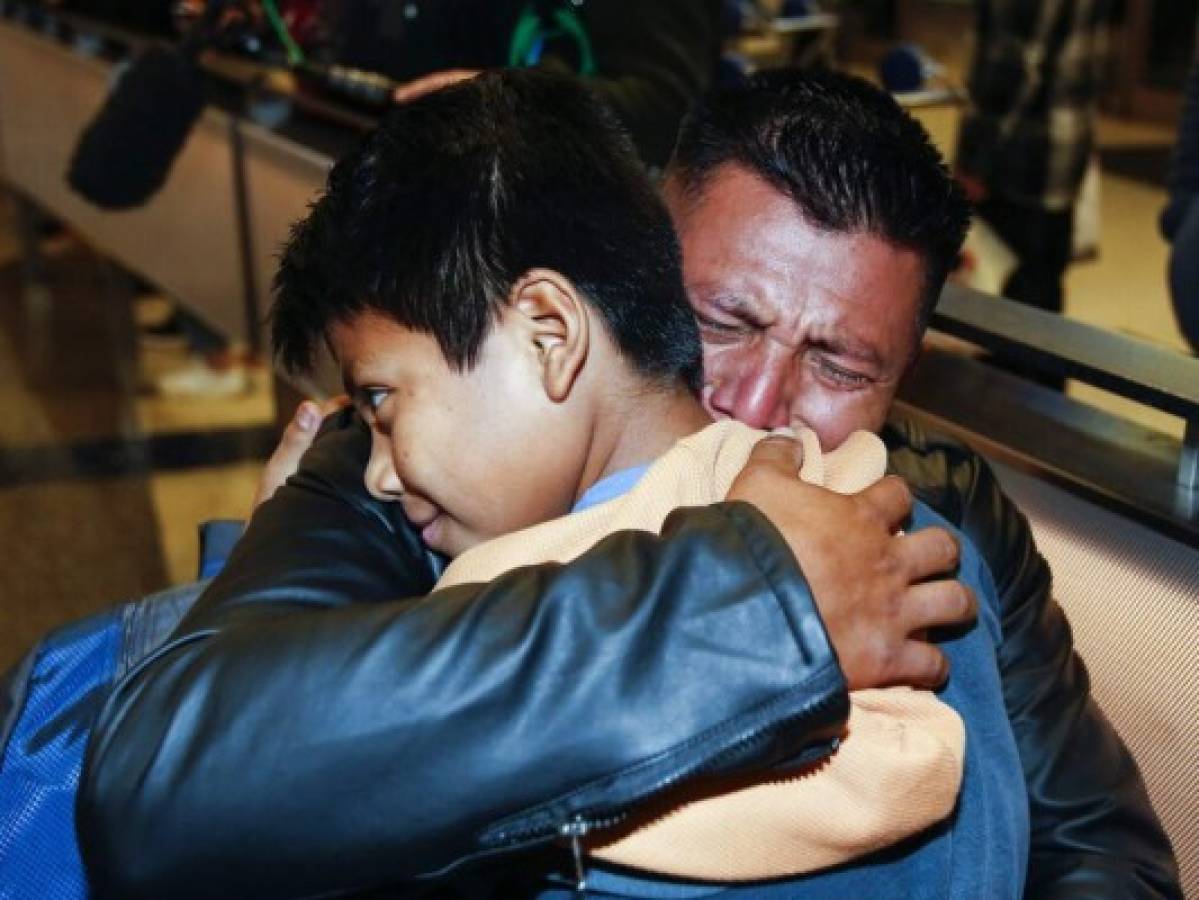 'Era pequeño cuando lo dejé, creció mucho': familias separadas por EEUU
