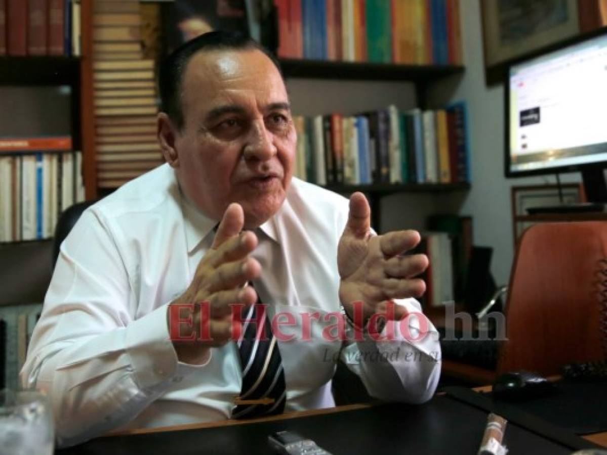 Raúl Pineda, analista internacional: 'Quieren dar carpetazo a la corrupción”