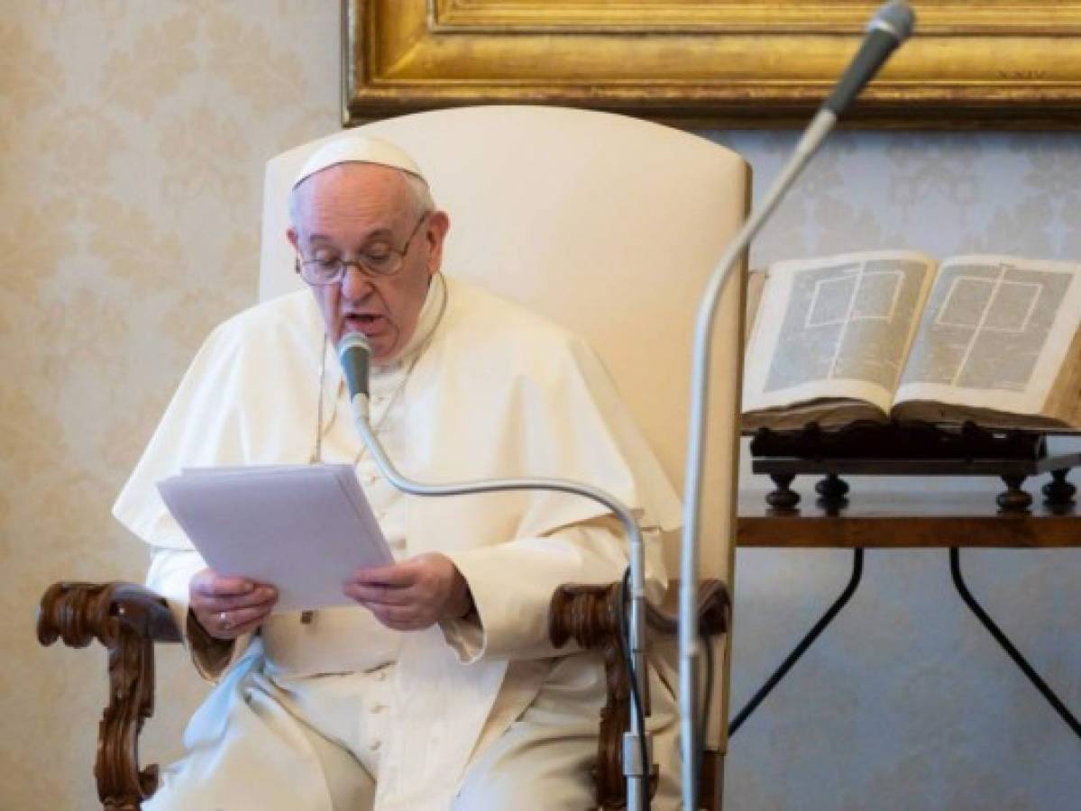 Papa Francisco pide que vacunas contra el covid-19 no sean solo para los ricos