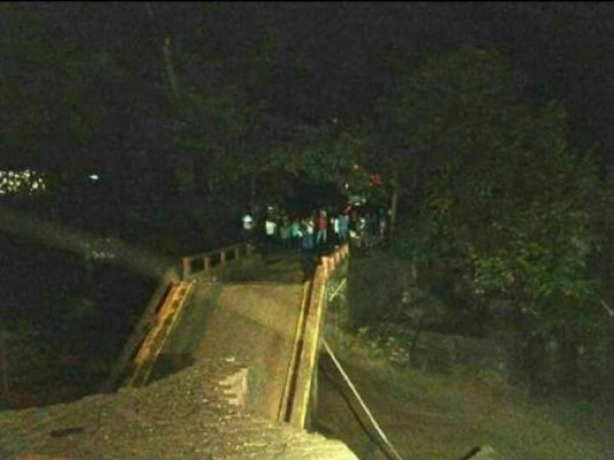 Colapsa puente en Copán Ruinas, al occidente de Honduras