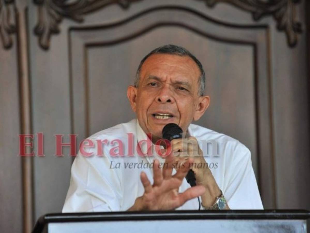 Porfirio Lobo Sosa recibe el alta médica tras ser hospitalizado a causa de la covid-19