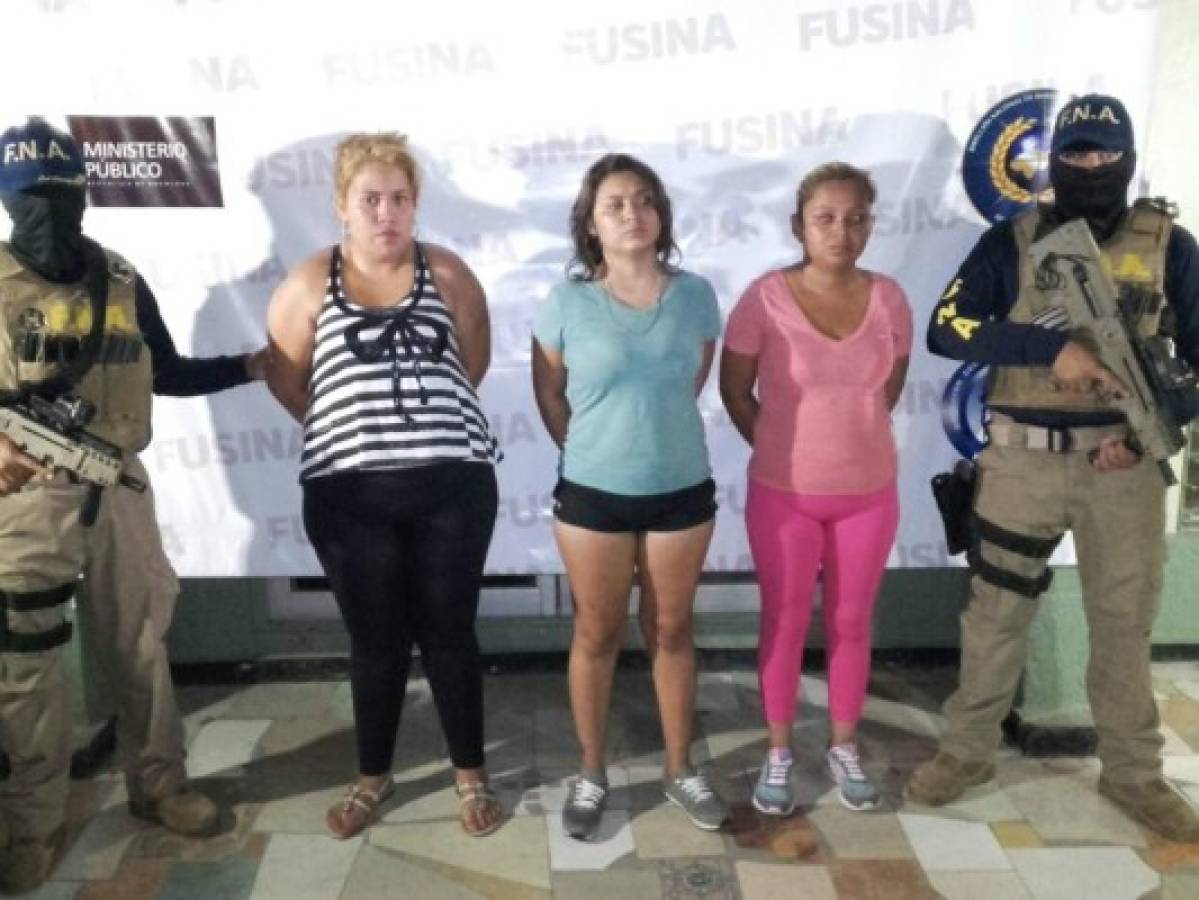 Honduras: Detienen a tres sospechosas de incendiar autobús en San Pedro Sula