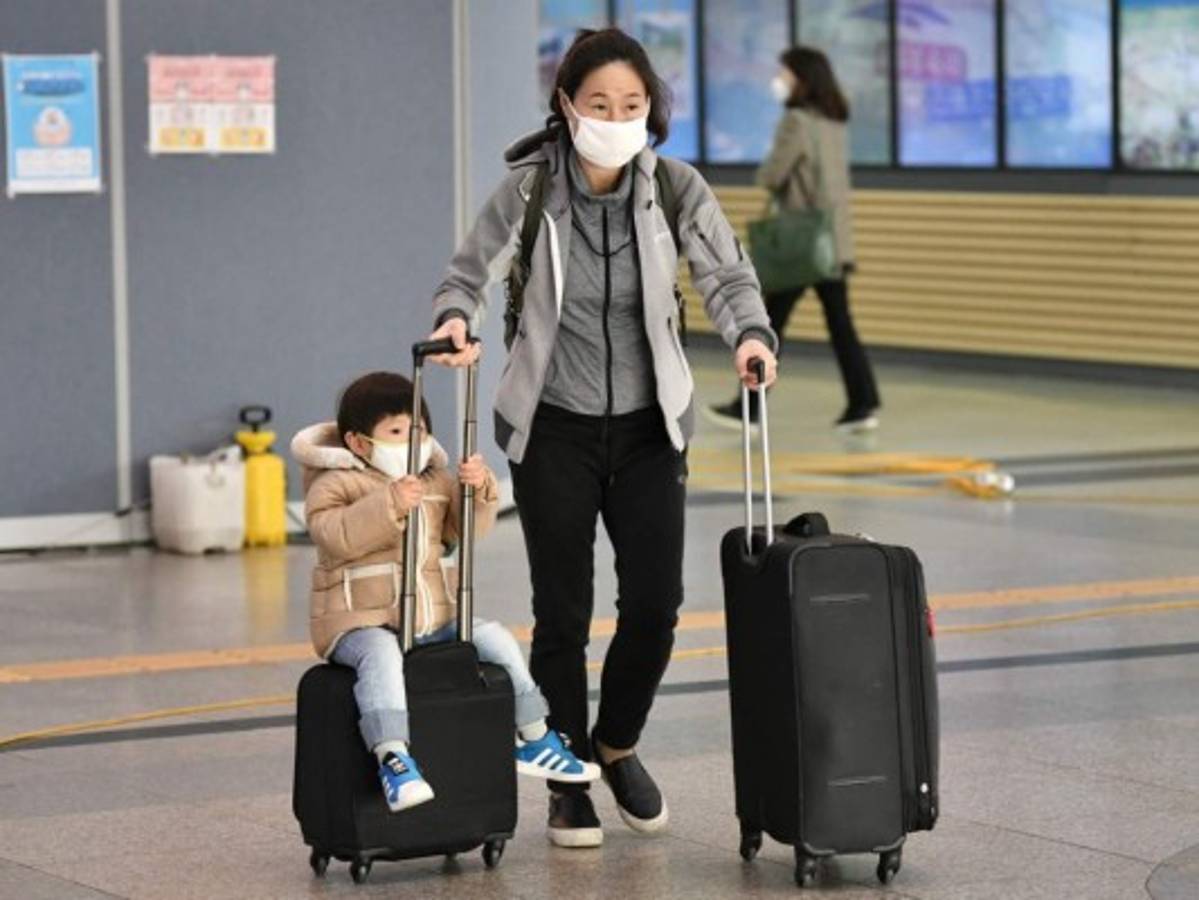 Corea del Sur registra 334 nuevos casos de coronavirus; total llega a 1,595