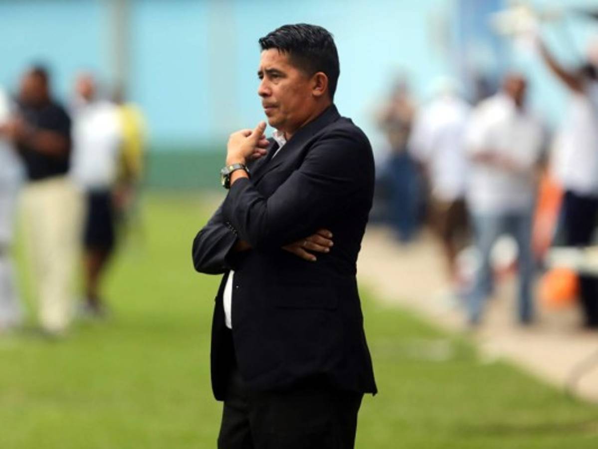 Elvin López: Me preocupa no tener fichajes