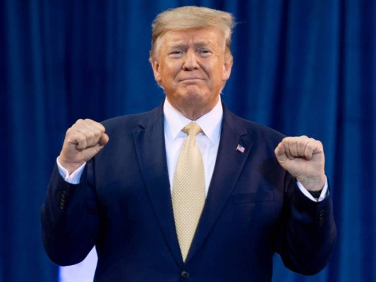 Trump dice que tiene al 'ejército más poderoso' tras ataque de misiles iraníes