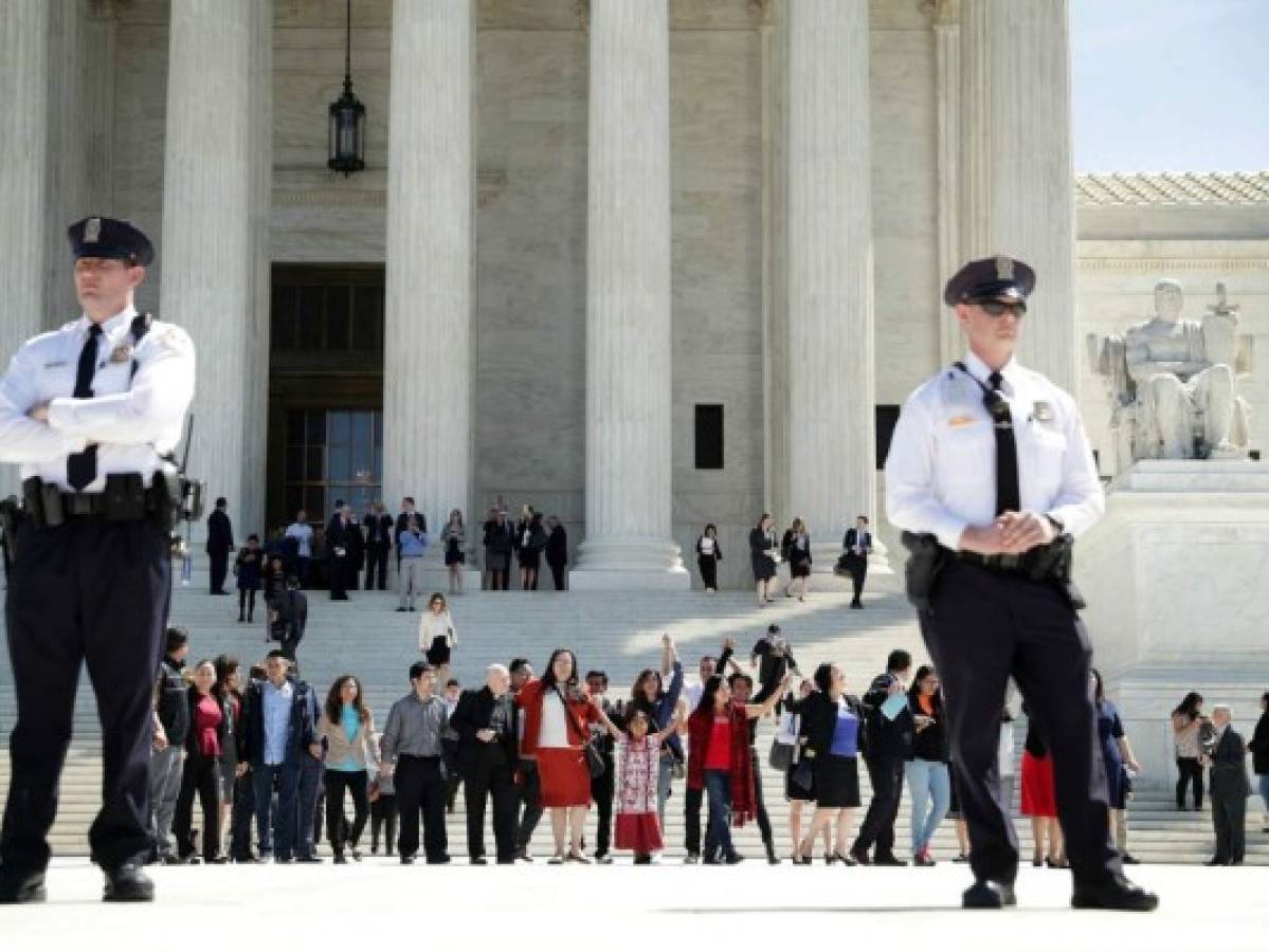 Inmigración, tema explosivo, se presenta ante la Corte Suprema de EEUU