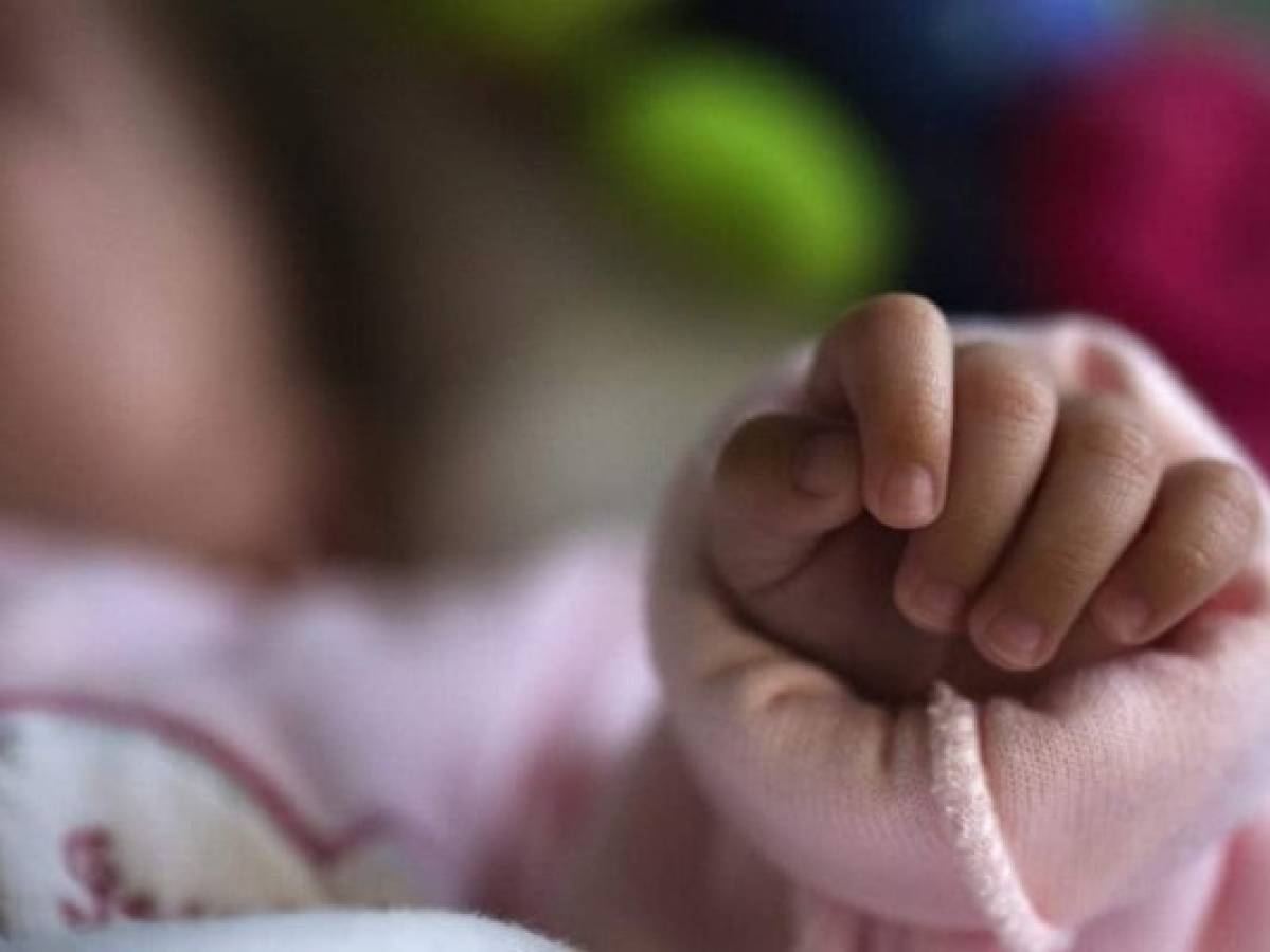 Un bebé muere por coronavirus en Suiza  