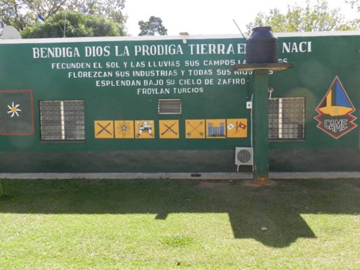 Honduras: Llevan sacerdotes y pastores al Centro de Adiestramiento Militar de Olancho por desmayos de estudiantes