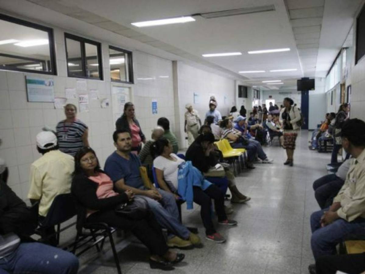 Hospitales suspenderán consulta externa a partir del Miércoles Santo