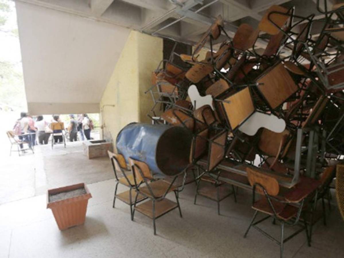 UNAH: 29 carreras sin tercer período si no se reanudan las clases este viernes