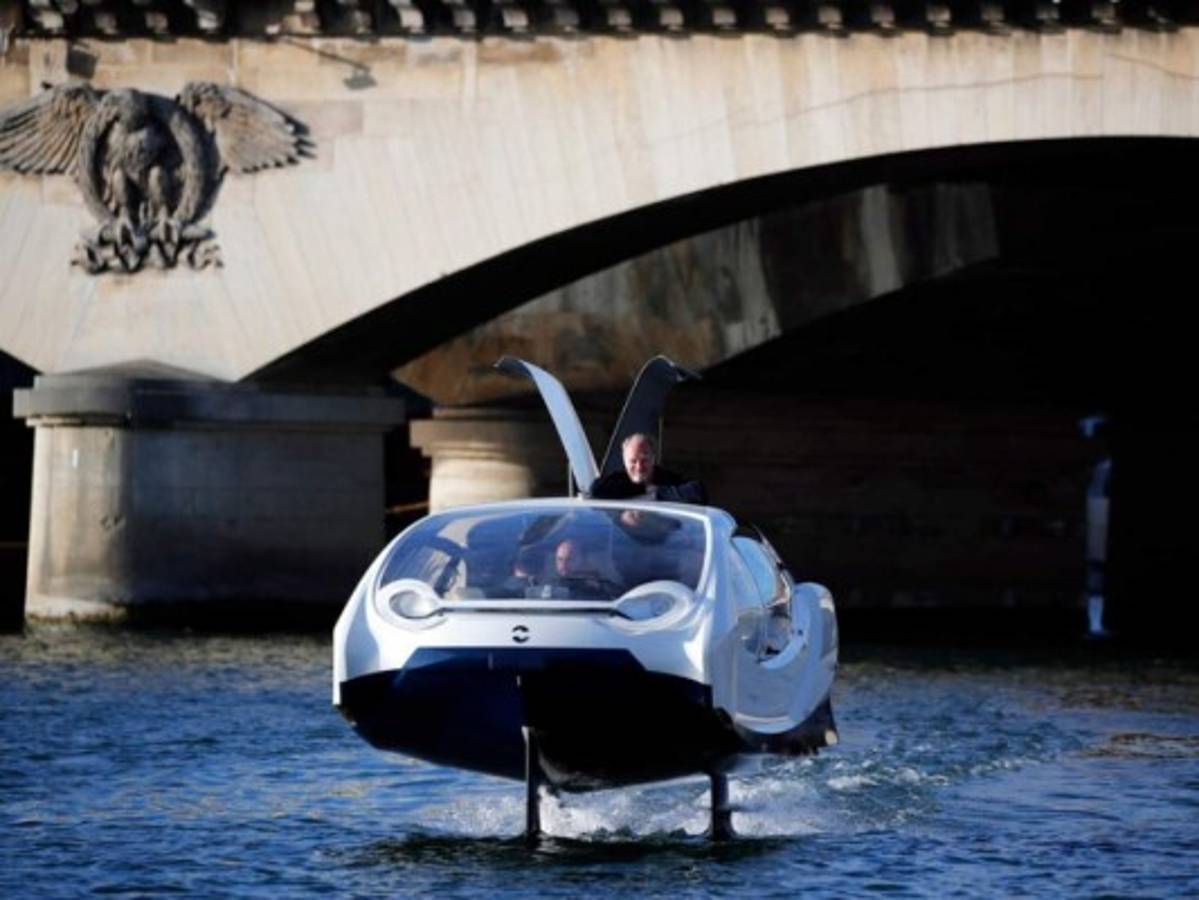 París prueba taxi cero ruido, cero olas y cero emisiones