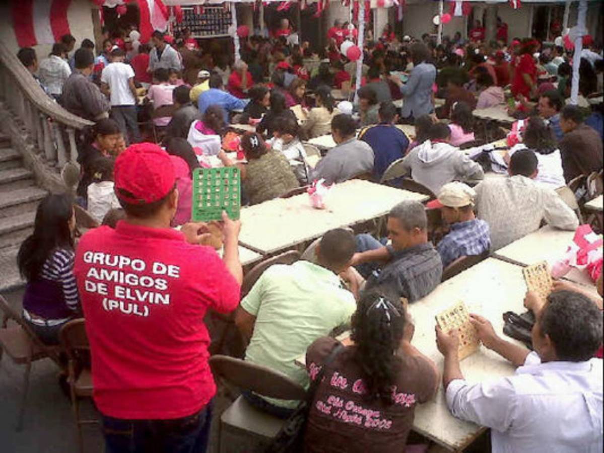 Promueven precandidatura de Elvin Santos