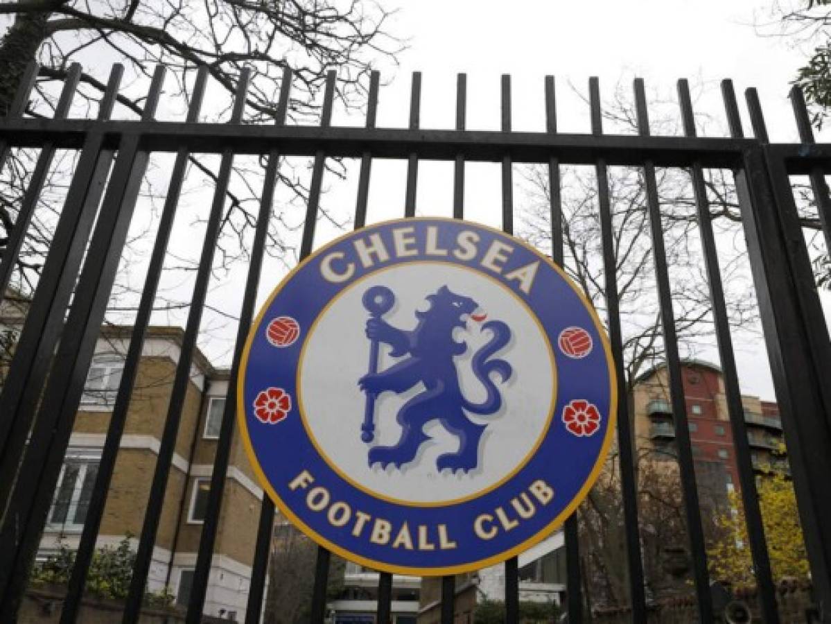 Chelsea no recortará salarios de jugadores durante pandemia    