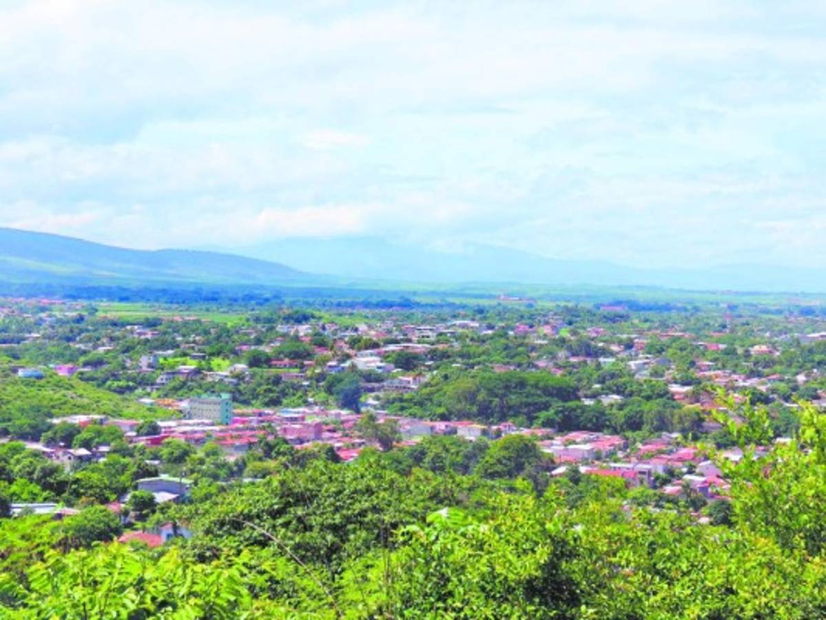 Comayagua reaviva planes de desarrollo por aeropuerto