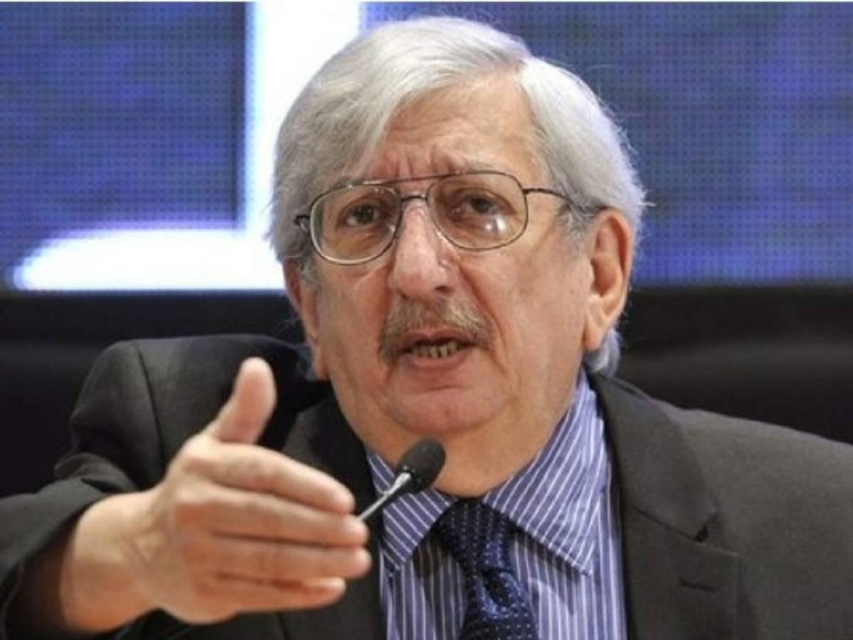 Muere Dante Caputo, el excanciller argentino protagonista de tratado de paz con Chile