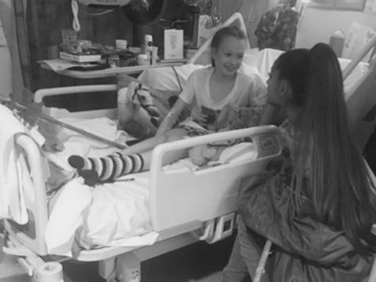 Ariana Grande visita en el hospital a las víctimas del atentado en Manchester Arena