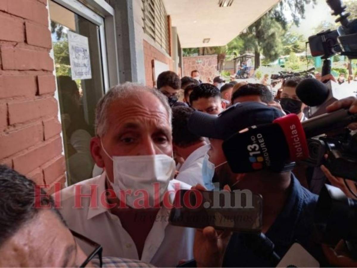 Nasry 'Tito' Asfura ejerce el sufragio en la capital: Estoy 'tranquilo y sereno'
