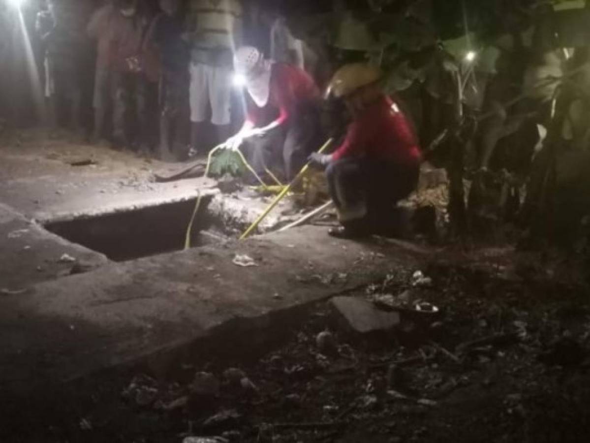 Rescatan cadáver de hombre que cayó a un pozo séptico en La Ceiba