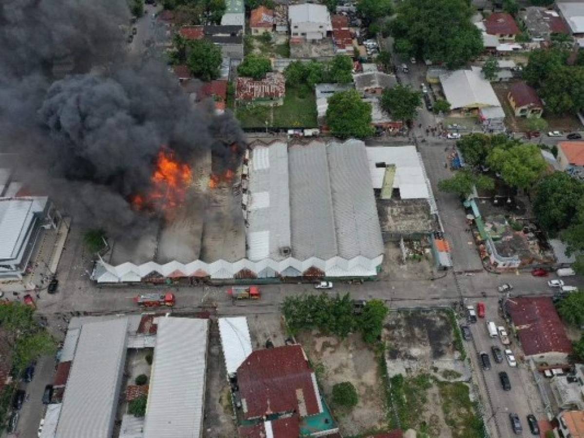 Impresionantes fotos aéreas muestran destrucción en el Mercado Guamilito