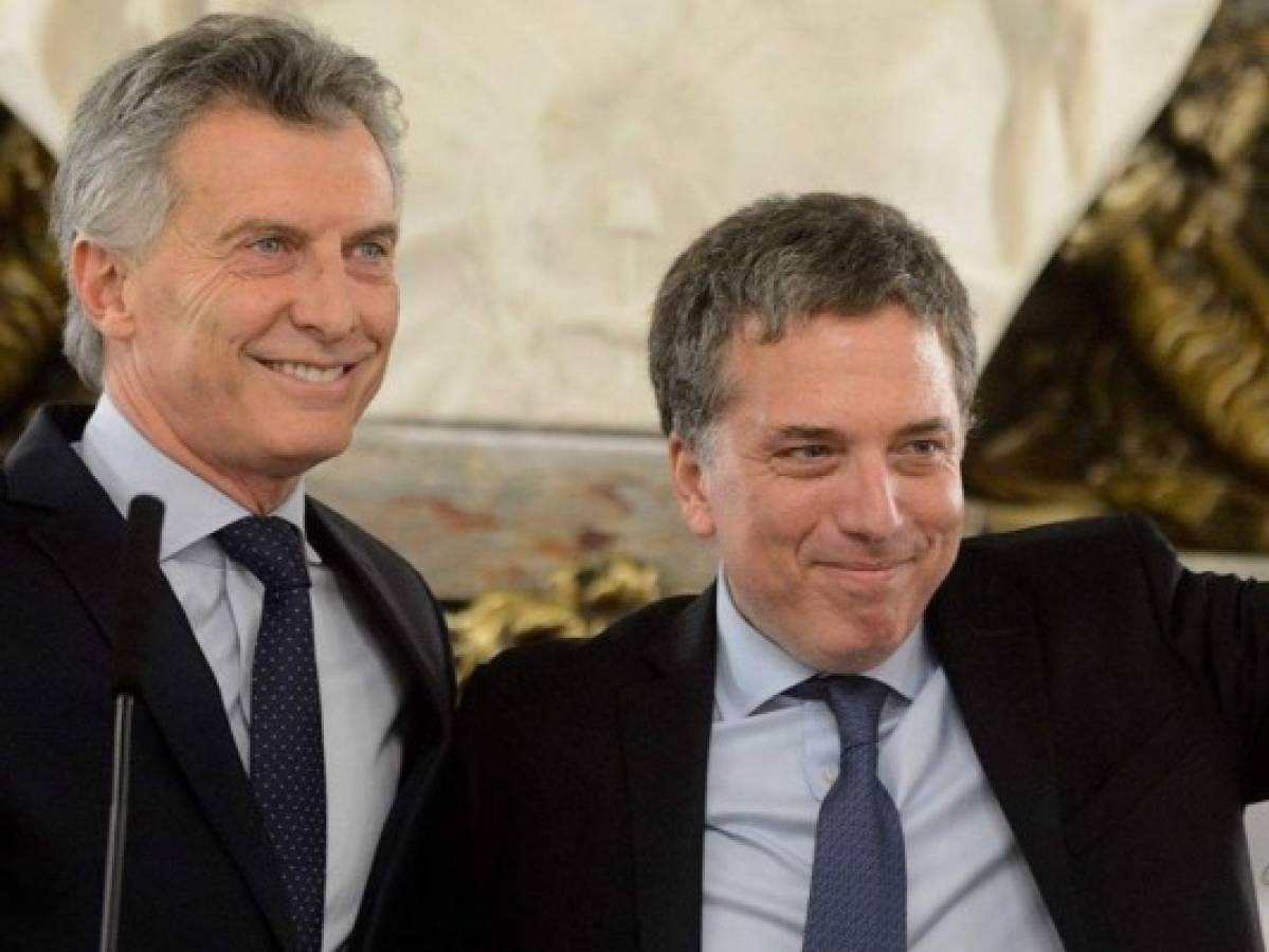 Juez argentino procesa a exministro de Hacienda de Macri